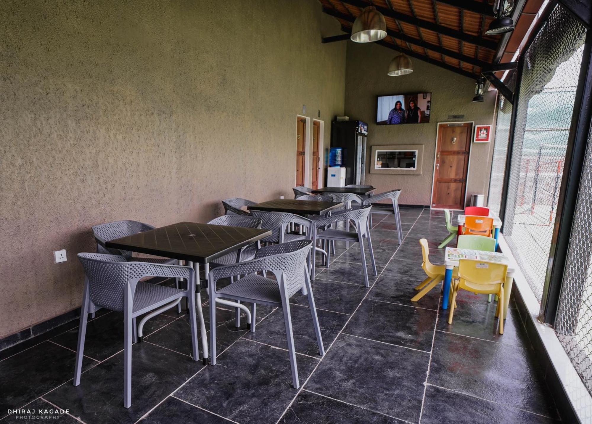 Parnakuti Villa Trimbak Luaran gambar
